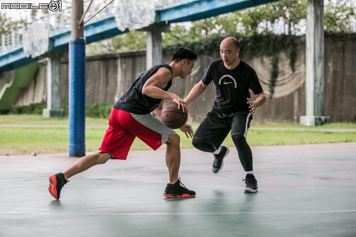 Super.Fly & Hyperdunk 2017 兩款React避震科技戰靴實戰分享