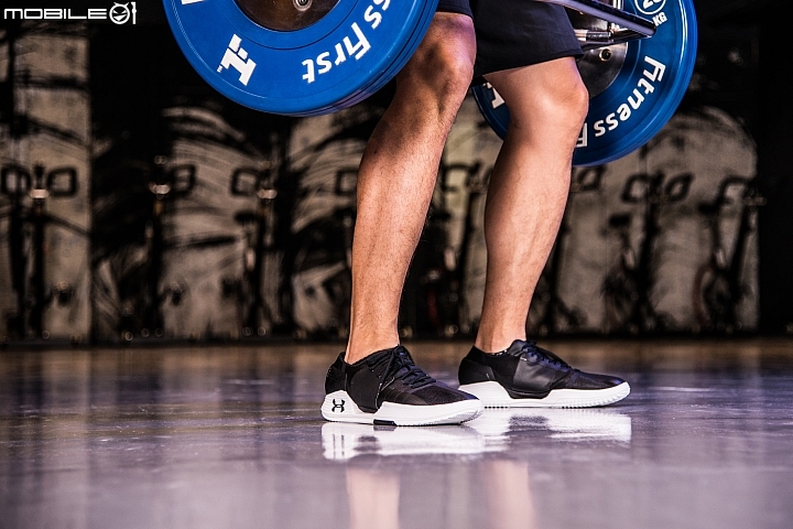 〔開箱實測〕為健身狂人打造 UNDER ARMOUR AMP 2.0實測
