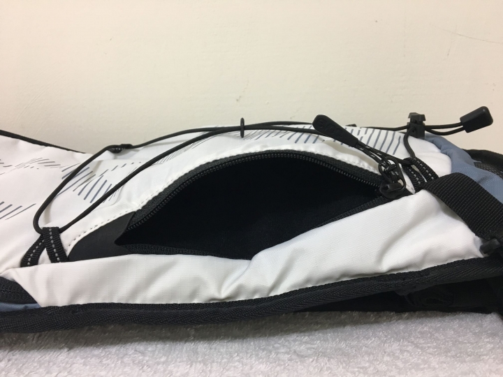 【開箱】EVOC CC 3L 輕量運動背包 For Running