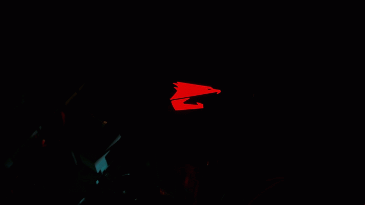 RGB 燈光加持 Gigabyte Aorus ATC700 塔型散熱器簡單小測