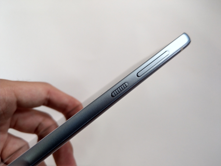 HTC One A9s:CP值還不錯的低階機