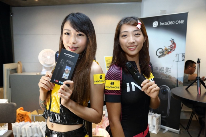 (12/16增加防水殼拍攝影片)全新上市的全景運動相機 insta360 one 不專業開箱文