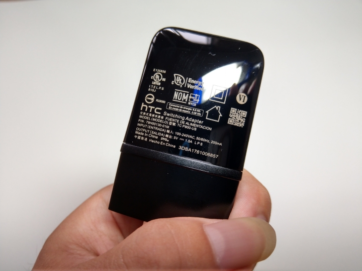HTC One A9s:CP值還不錯的低階機