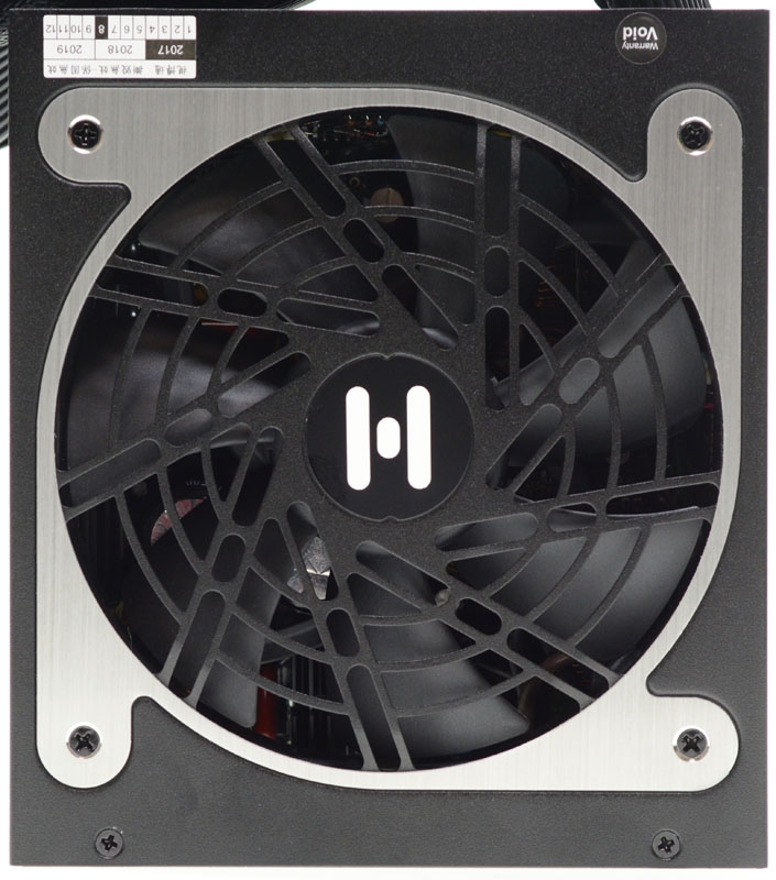 全漢Hydro PT皇鈦極V 750W簡介及測試