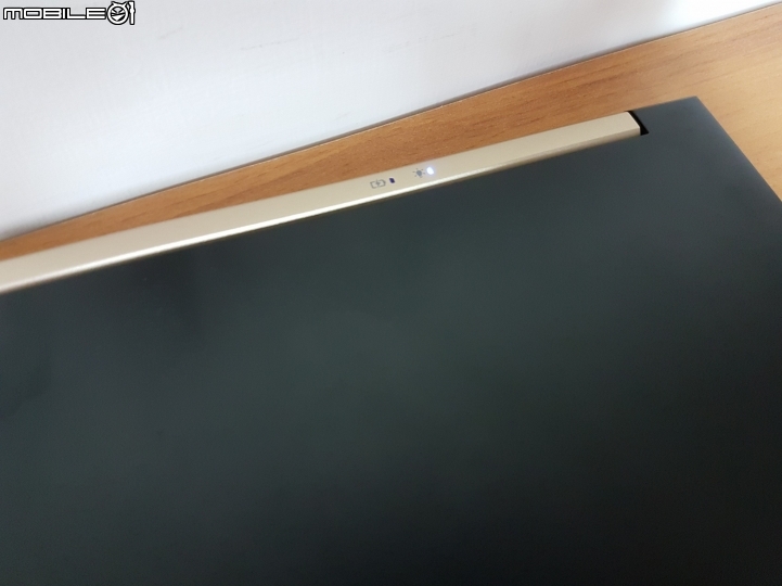 ACER SF713-51-M707 極輕薄開箱