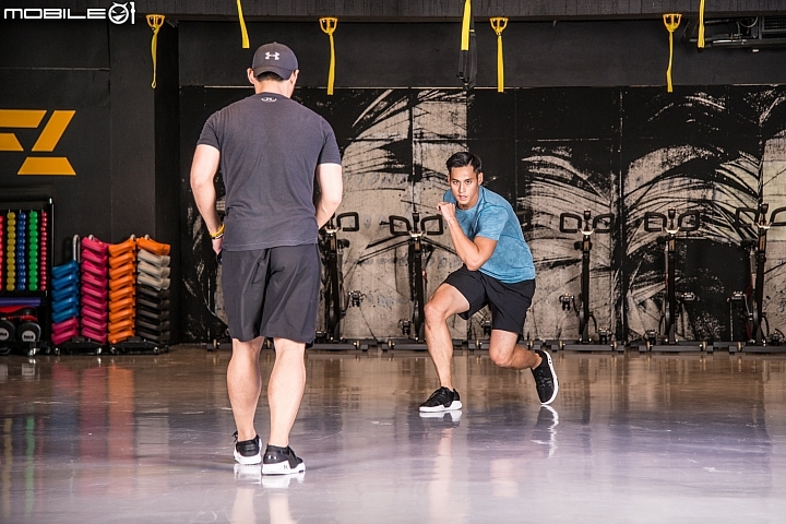 〔開箱實測〕為健身狂人打造 UNDER ARMOUR AMP 2.0實測