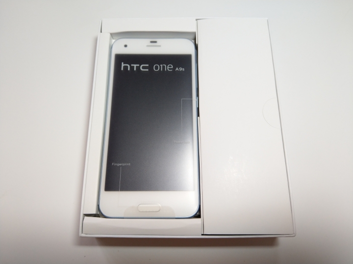 HTC One A9s:CP值還不錯的低階機