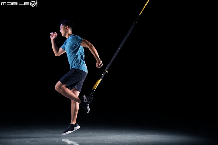 〔開箱實測〕為健身狂人打造 UNDER ARMOUR AMP 2.0實測