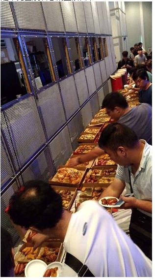 有人去看魔靈召喚在三創的比賽嗎?