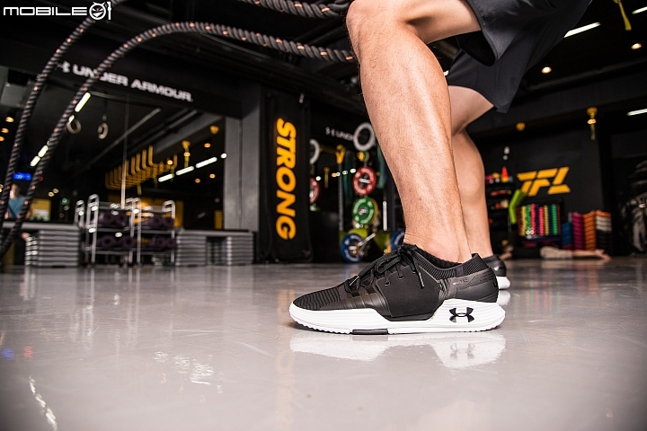 〔開箱實測〕為健身狂人打造 UNDER ARMOUR AMP 2.0實測