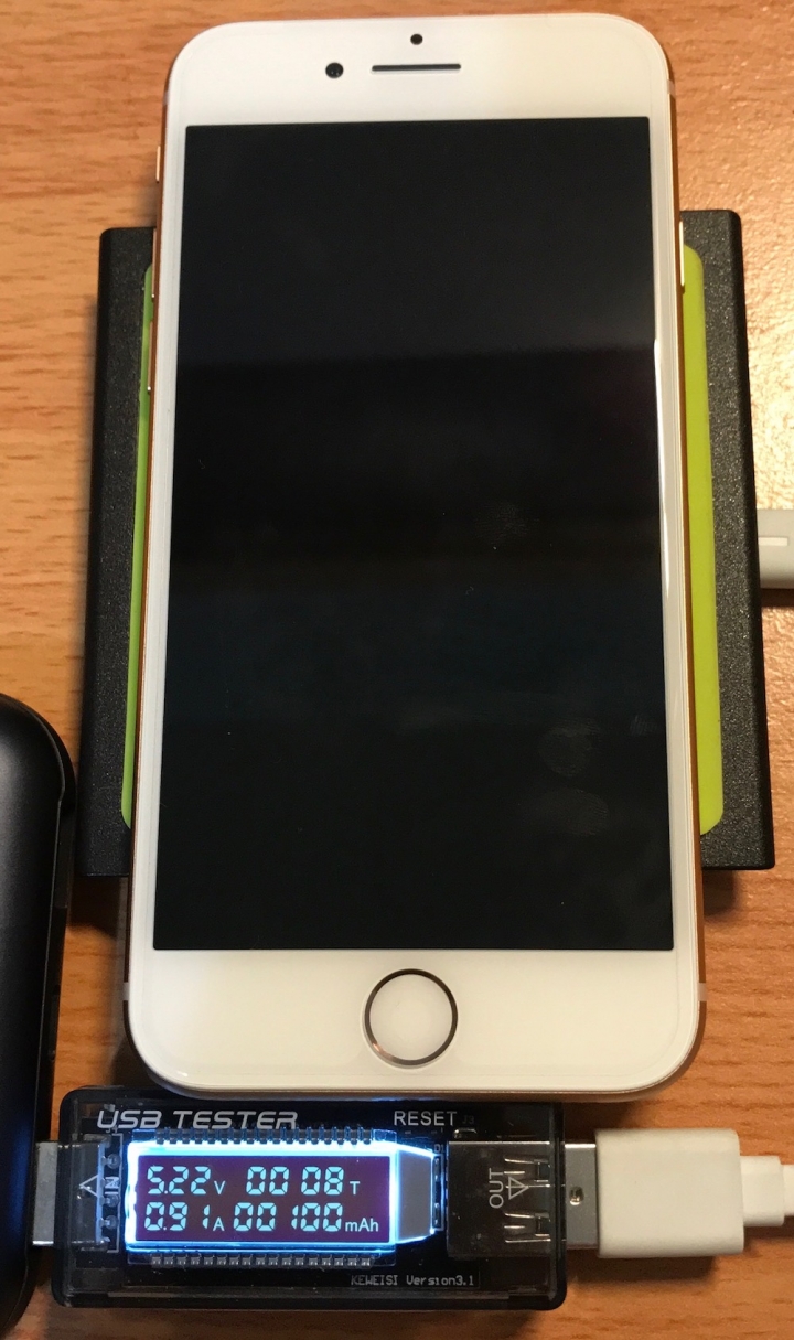 iPhone 8 無線充電與 Type-C 快充測試