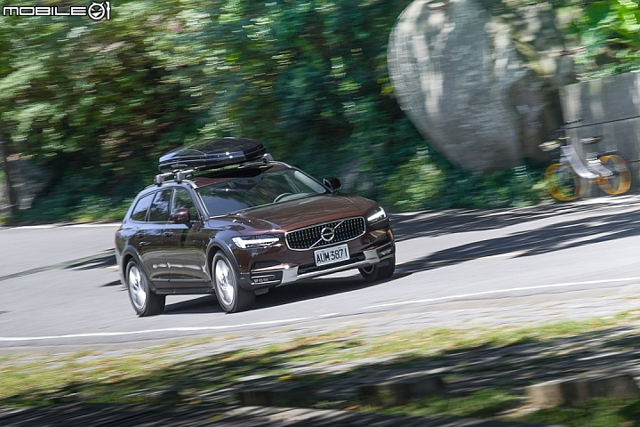 午後邂逅越野紳士,Volvo V90 Cross Country D5 Plus 試駕報導