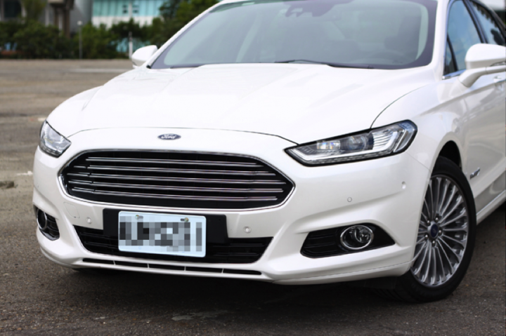 犒賞自己的大禮物!FORD Mondeo Hybird油電蟒開箱