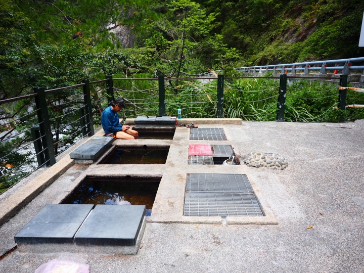 不只是騎車的環台旅行—【第2天:8/29台東景點+南橫六口溫泉】