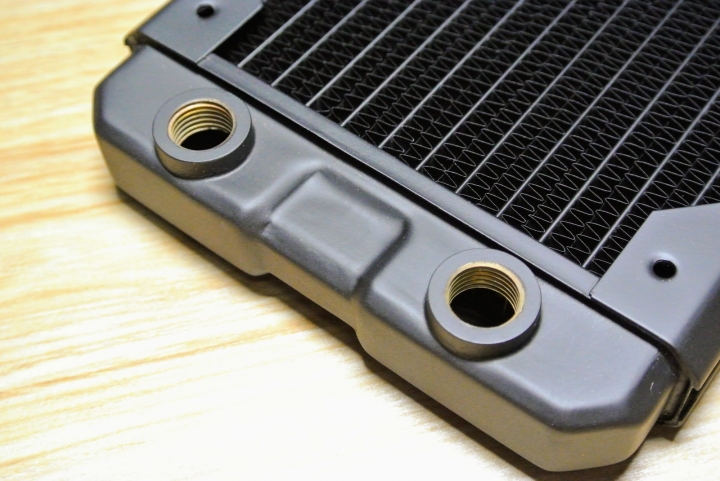 舶來品!特殊水冷零件挑戰i7-8700K測試開箱~