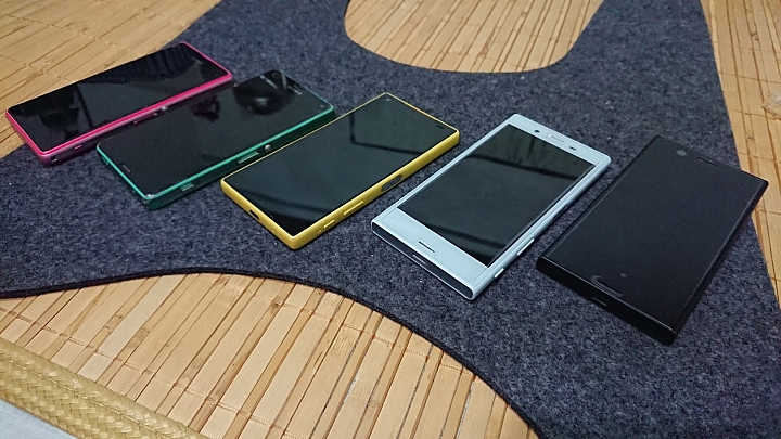 開箱~低調黑XPERIA XZ1 COMPACT 文少....