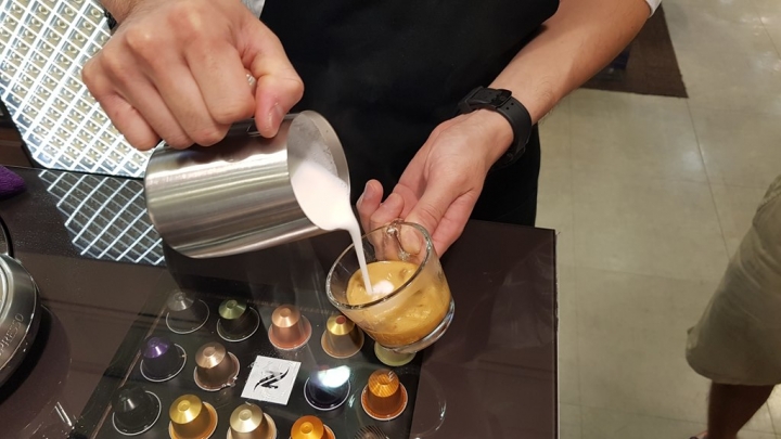 夫復何求?藝術品級的 《Nespresso Creatista Plus頂級咖啡機》