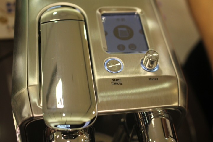 夫復何求?藝術品級的 《Nespresso Creatista Plus頂級咖啡機》