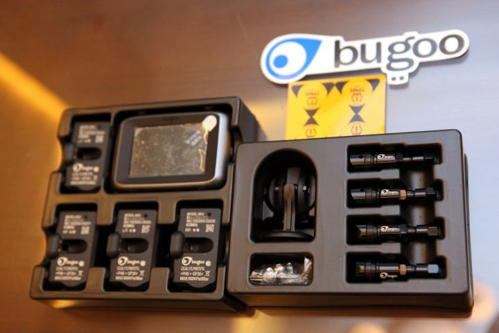【TPMS開箱】BUGOO MK2胎壓偵測器開箱安裝記錄,獨立胎溫顯示頗方便(文長圖多)