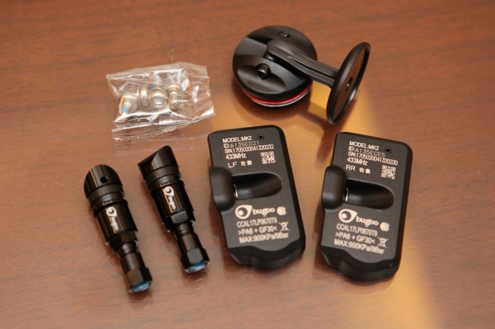 【TPMS開箱】BUGOO MK2胎壓偵測器開箱安裝記錄,獨立胎溫顯示頗方便(文長圖多)