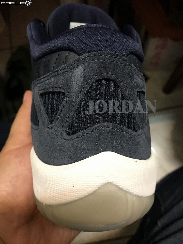請問現在復刻 JORDAN 11 系列的有跟以前原版的一樣軟彈嗎?