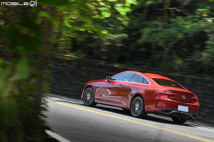 品味質感與格調 M.Benz E400 4Matic Coupe 試駕報導