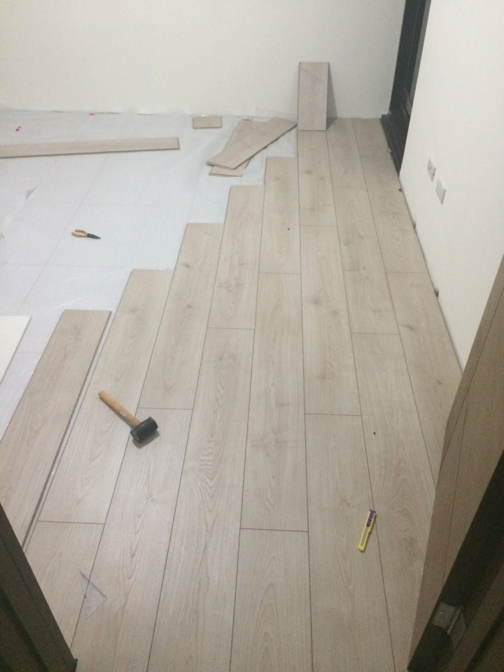 DIY 塑膠地板 妳們都那一種貼法施工
