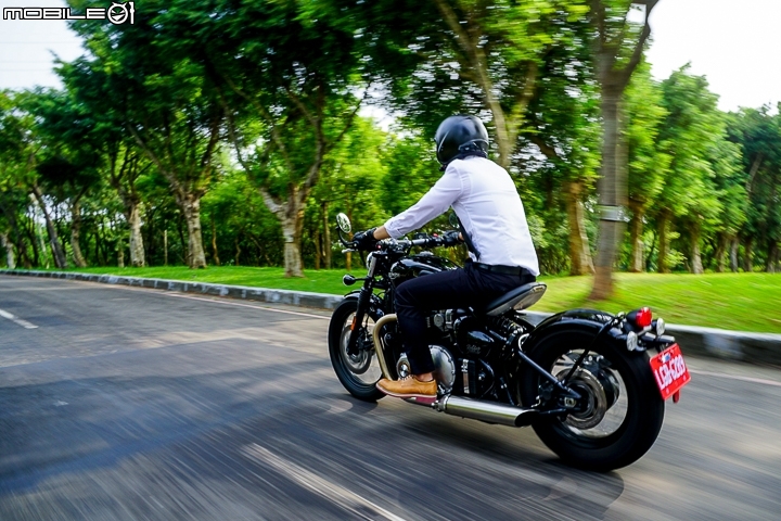 英倫也能美式風 2017 Triumph Bonneville Bobber