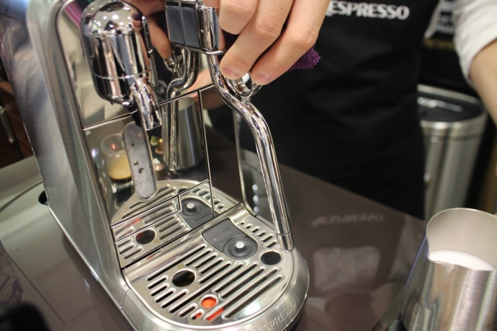 夫復何求?藝術品級的 《Nespresso Creatista Plus頂級咖啡機》