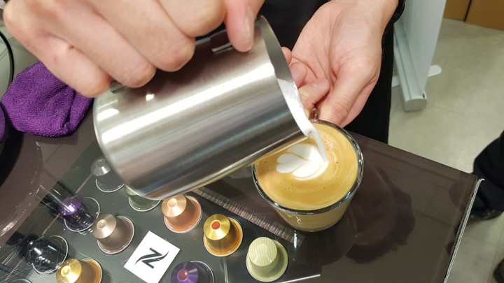夫復何求?藝術品級的 《Nespresso Creatista Plus頂級咖啡機》