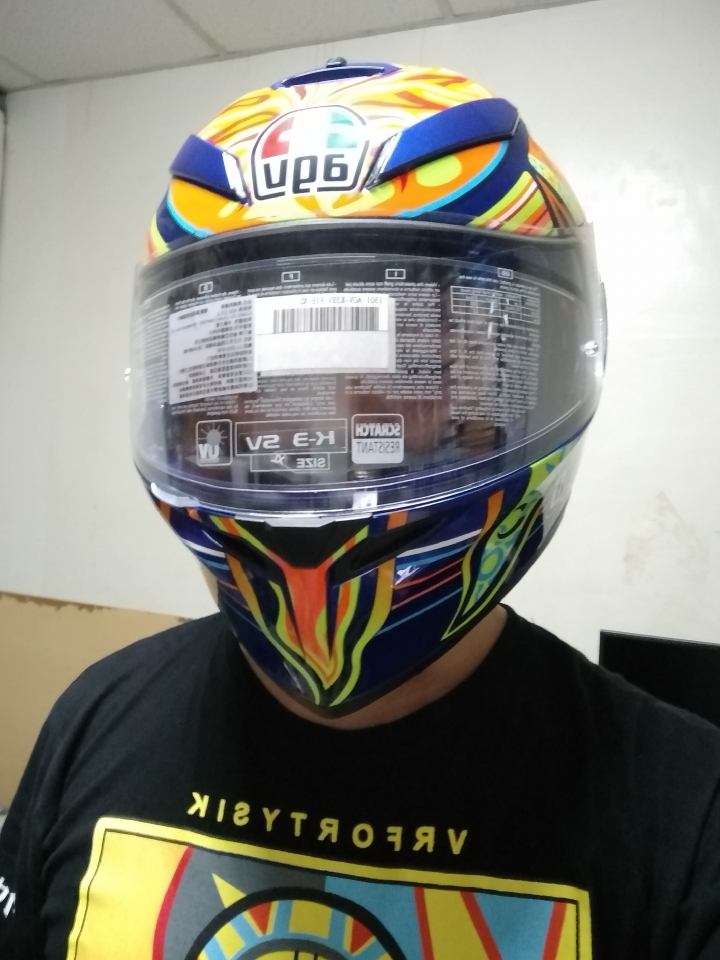 人生第一頂進口安全帽AGV K-3 SV五大洲