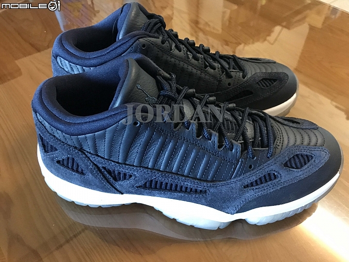 請問現在復刻 JORDAN 11 系列的有跟以前原版的一樣軟彈嗎?