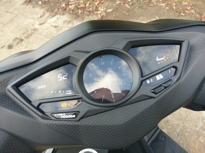 Racing s 150 abs 平光銀 小開箱 (noodoe使用心得小更新