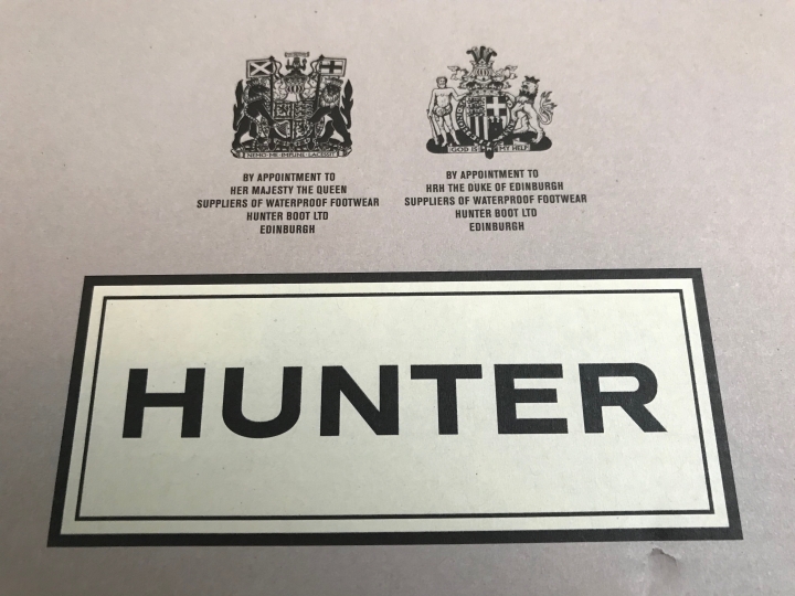 英國皇家認證 HUNTER Chelsea Boots 開箱!