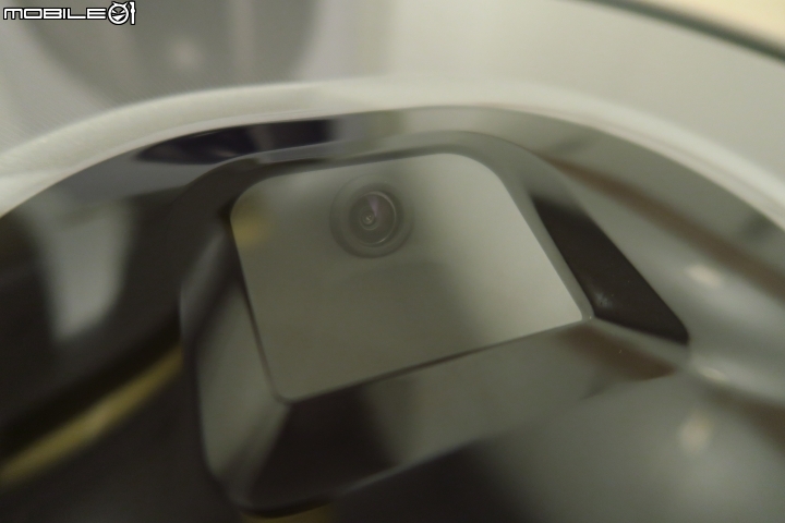 比你想像更聰明!《iRobot Roomba 960掃地機器人》智慧登場!