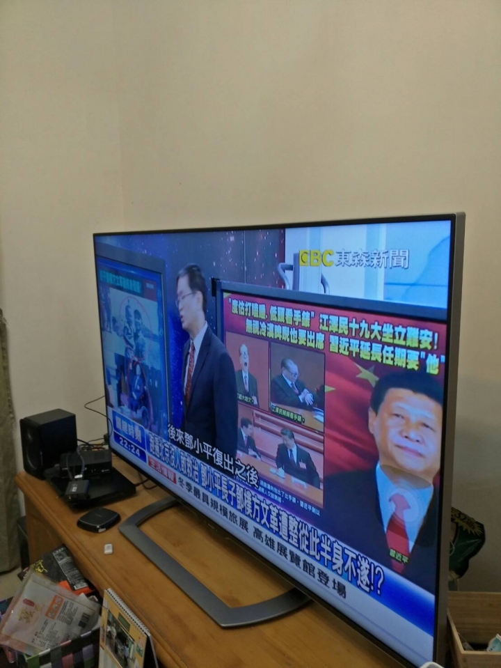ASUKA 飛鳥 家用、車用皆可 Acast WIFI無線手機鏡像投影盒 開箱
