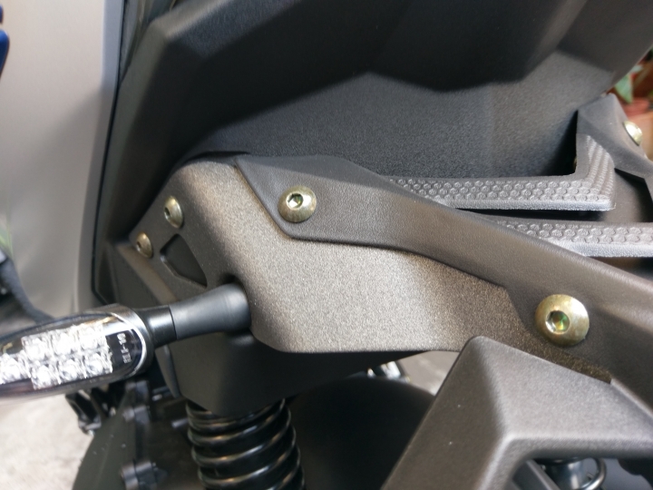 Racing s 150 abs 平光銀 小開箱 (noodoe使用心得小更新