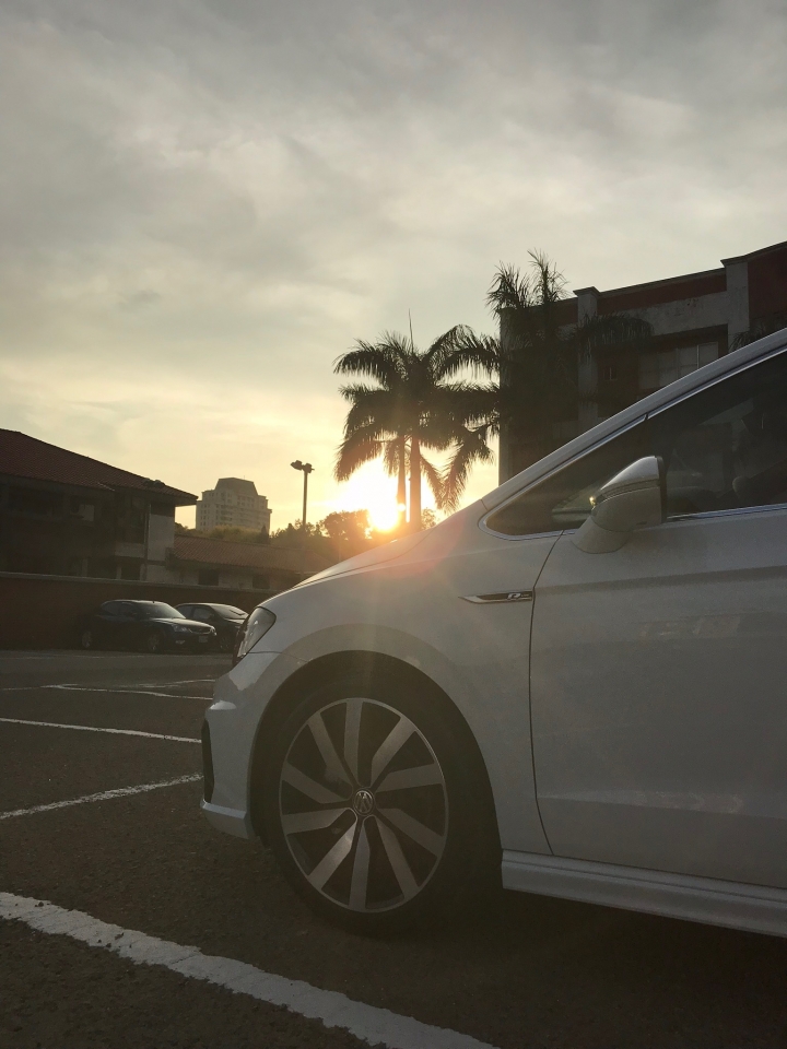 Sportsvan 280 TSI R-Line MY17-17 底盤 & 路感 粗略心得分享