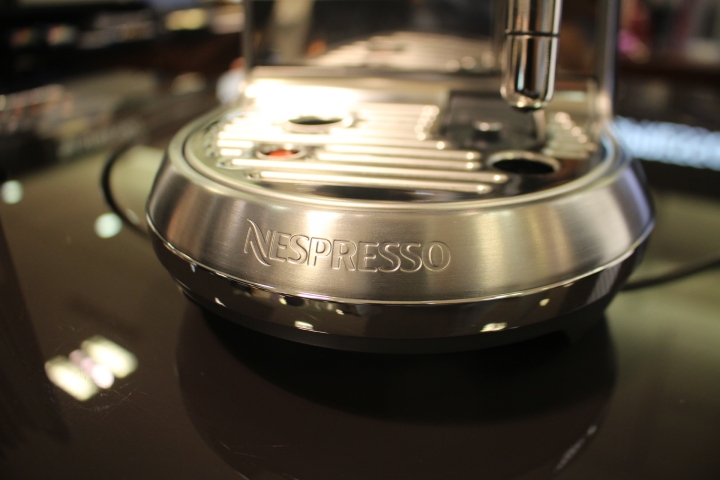 夫復何求?藝術品級的 《Nespresso Creatista Plus頂級咖啡機》