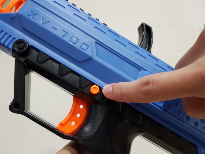 NERF玩具槍開箱!球槍『APOLLO XV-700』,實玩影片小開箱!
