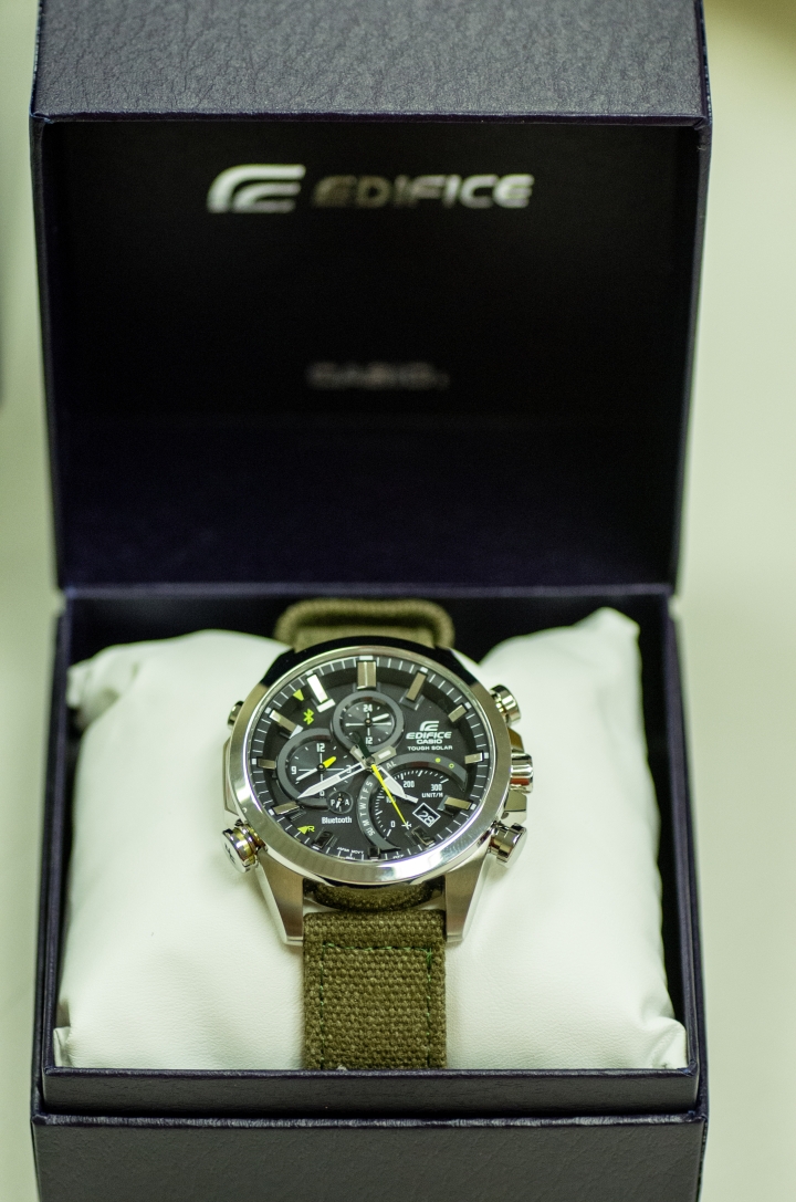 CASIO EDIFICE 智慧藍牙手錶 EQB-501D-1A 簡單開箱