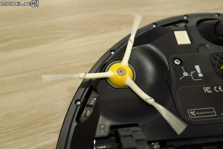 比你想像更聰明!《iRobot Roomba 960掃地機器人》智慧登場!