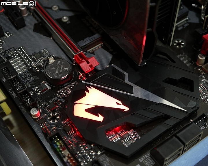 4C4T 可超K版 Core i3 8350K 搭上 Z370 AORUS Gaming 3