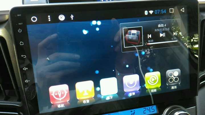 淘寶10.2吋安卓機實裝分享(2014年RAV4影音版)