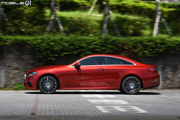 品味質感與格調 M.Benz E400 4Matic Coupe 試駕報導
