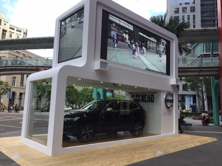 信義區抓到新XC60