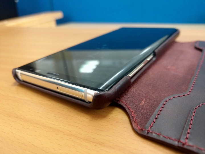 分享一款note8皮套,不會卡滿版全貼合玻璃貼