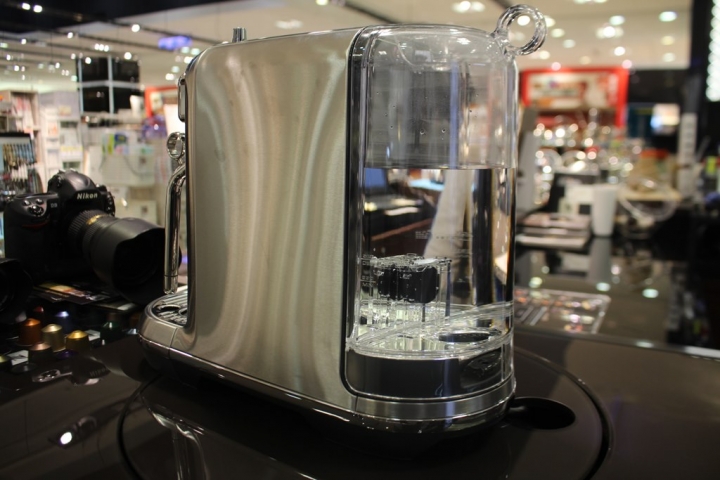 夫復何求?藝術品級的 《Nespresso Creatista Plus頂級咖啡機》