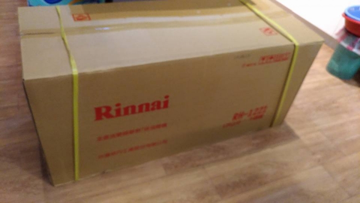 一台排油煙機修了一個月還沒好,不修了,換新,林內靜音三太子RH-1221開箱