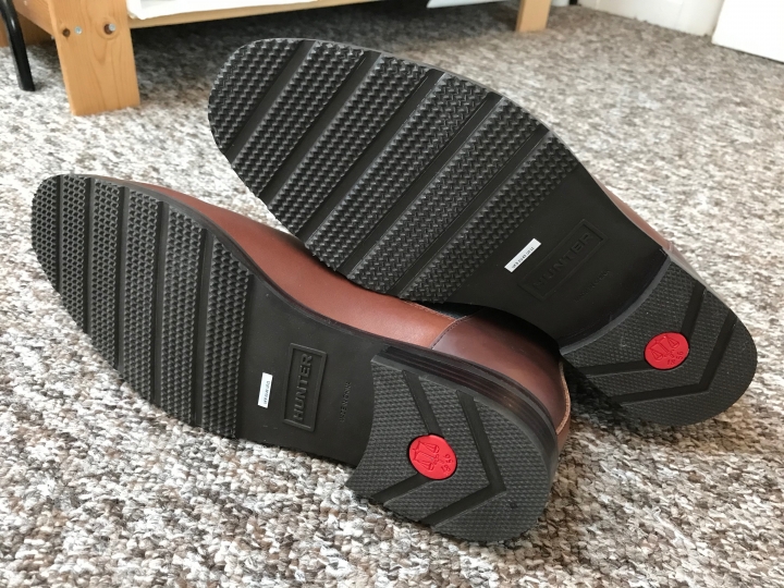 英國皇家認證 HUNTER Chelsea Boots 開箱!